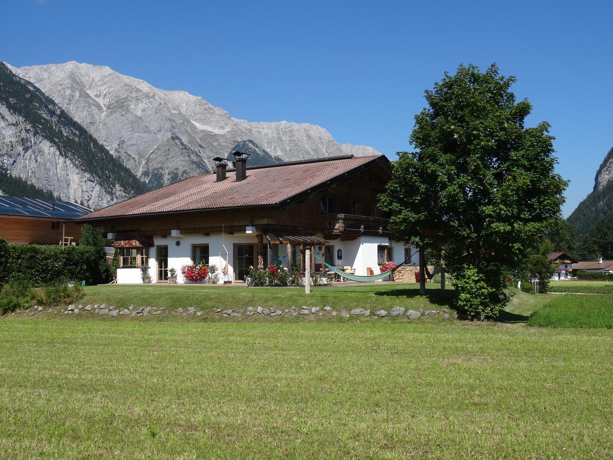 Landhaus Lindl - Ein ruhiges Platzl zum Wohlfühlen Leutasch Exterior foto